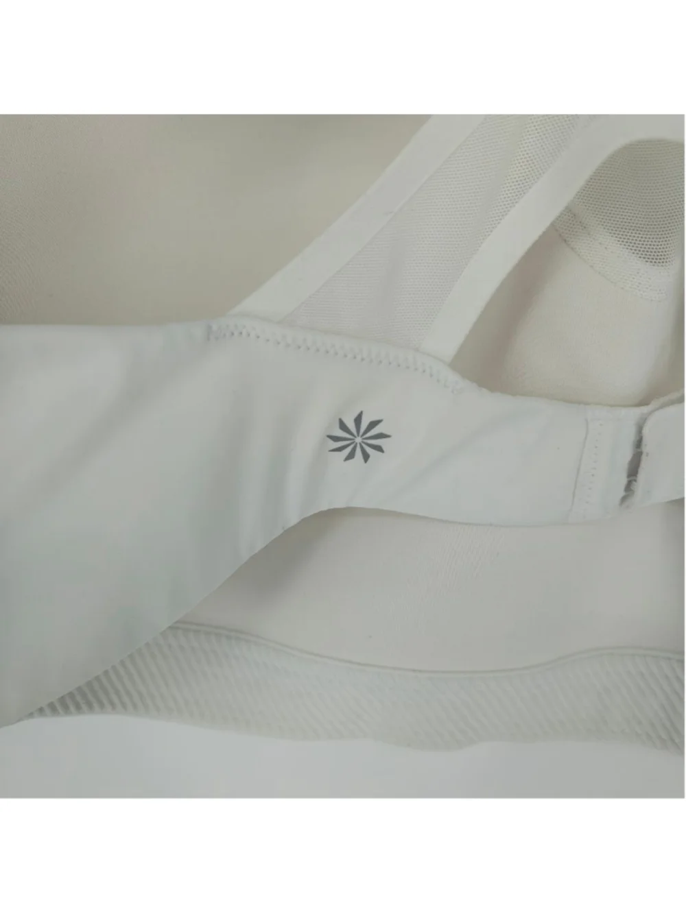 Athleta Sports Bra Size 40C